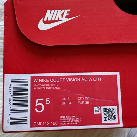 Nike Court Vision Alta Platform Sneaker - Picture 8 of 10